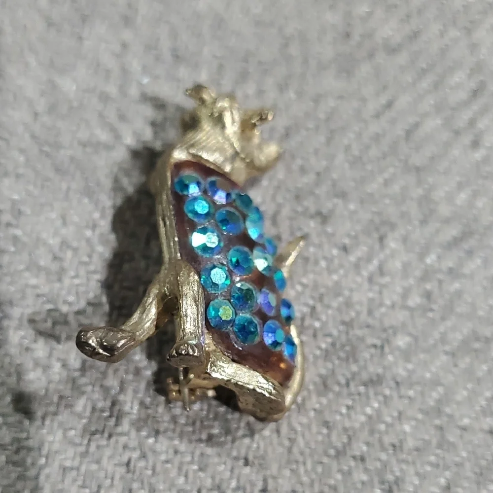Vintage Gold Tone and Blue Belly Kitty Cat Brooch Meow Animal Gems Bling